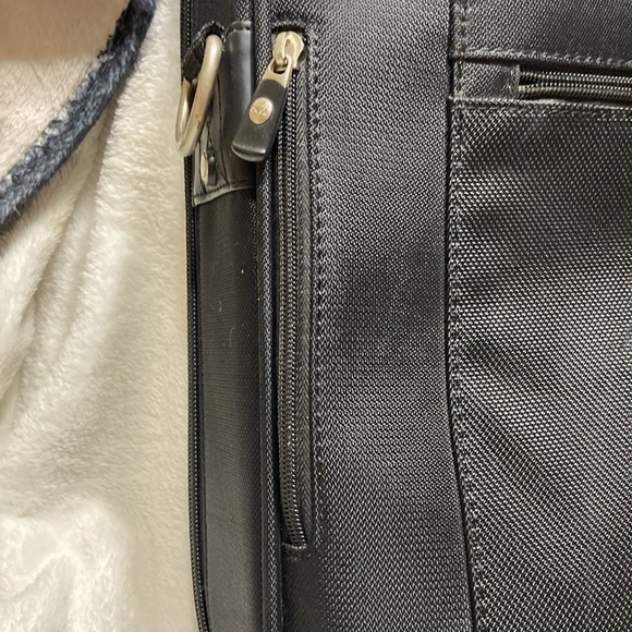Dell Black Laptop Bag - Picture 15 of 16